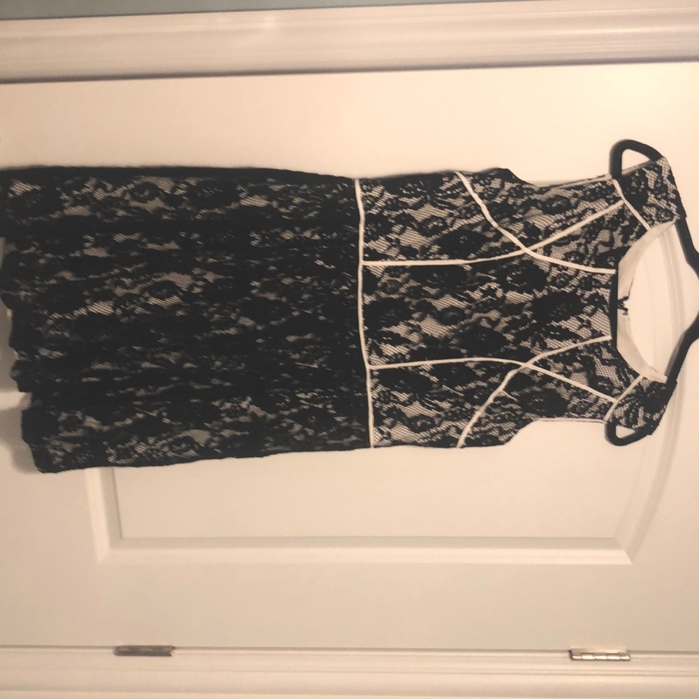 Ivy & Blu a Maggy Boutique (Nordstroms) Lace dress